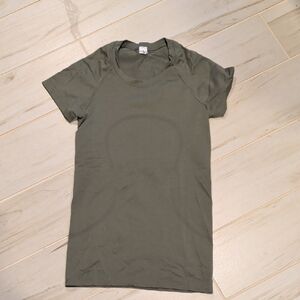 Lululemon Athletica Sage Green Short Sleeve Tee